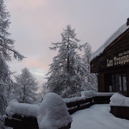 Hotel Les Trappeurs 레오레스 외부 사진