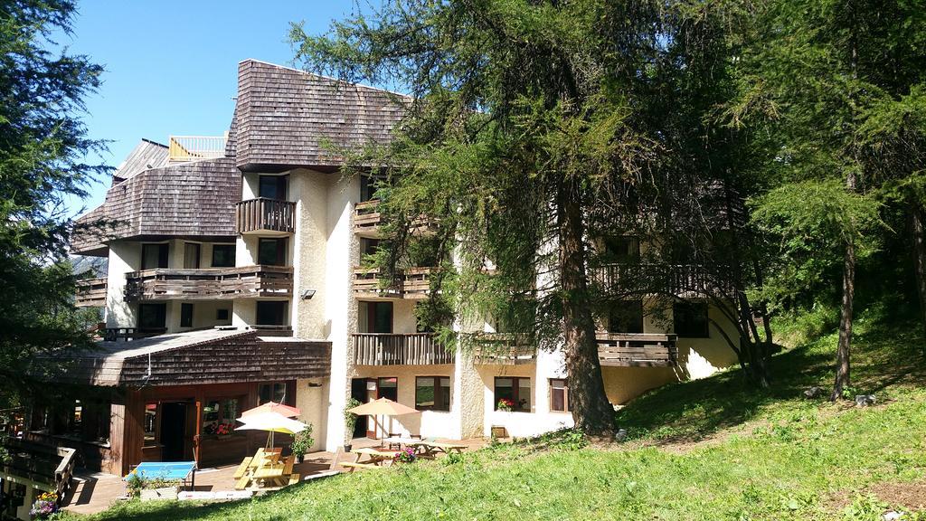 Hotel Les Trappeurs 레오레스 외부 사진